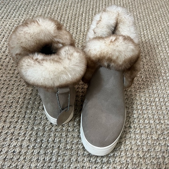 J/Slides SEAN Taupe Waterproof Suede - Picture 4 of 9